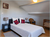 une vue de la chambre 2
